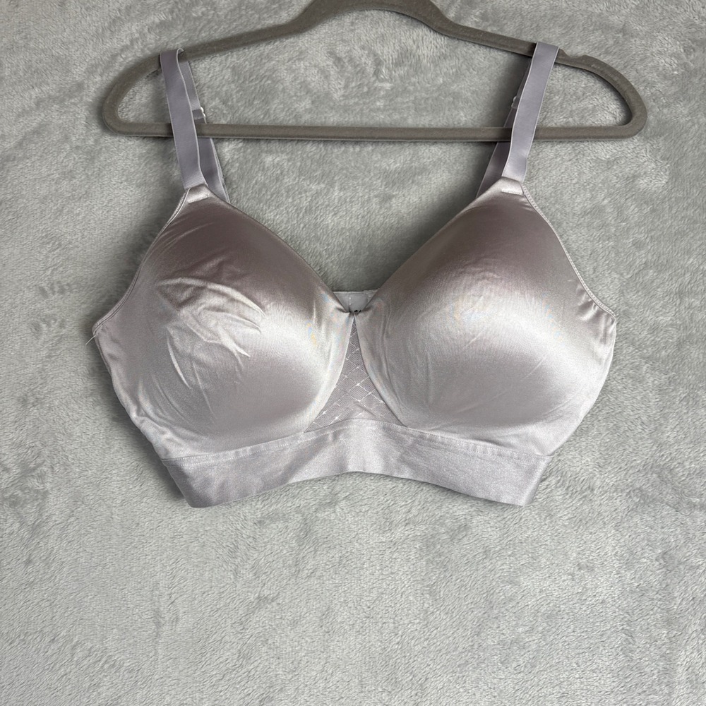 Bali One Smooth U Ultra Light Wireless‎ Bra Silver Lavender Size 40D Comfy Plus